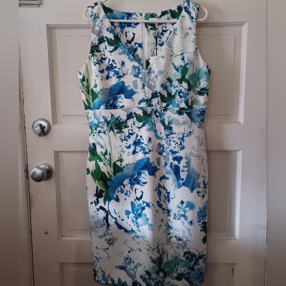 Calvin Klein sleeveless sheath dress Blue/Green print, size 14, NWT